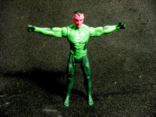 Sinestro arms out